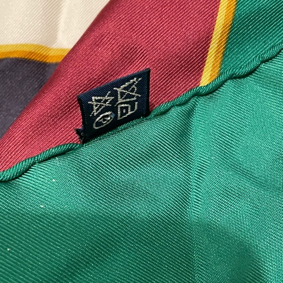 BURBERRY Women’s Prorsum Knight Silk Scarf Hand Rolled Vintage MADE IN ITALY - Picture 10 of 13